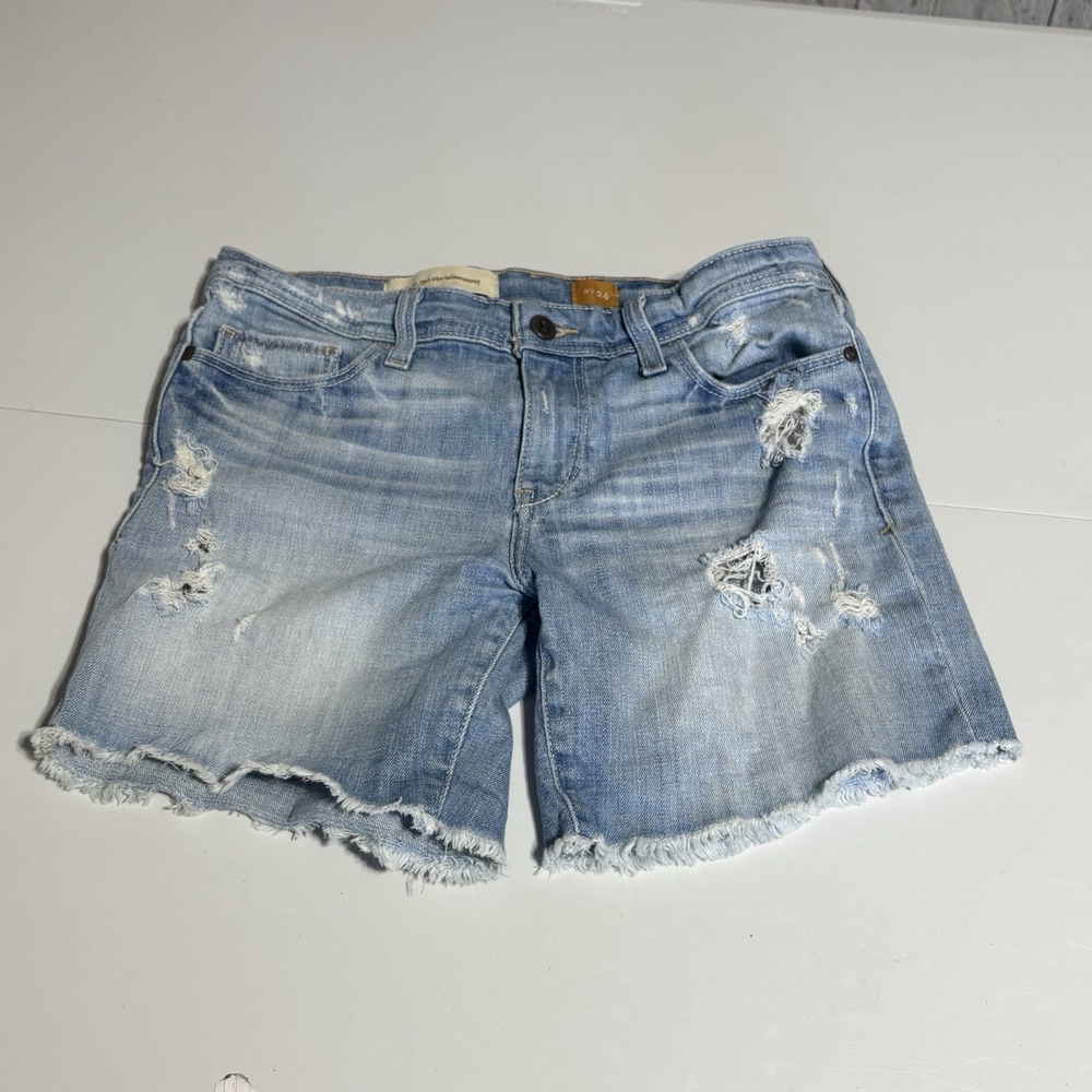 pilcro and the letterpress Women's distressed Shorts Size 24 Raw Hem Medium Wash